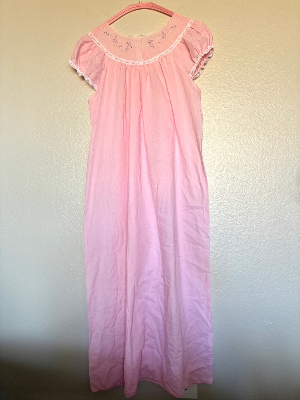 VTG Sabrina USA Pink Cotton Blend Nightgown Lace-Trim Flower Embroidered Size L